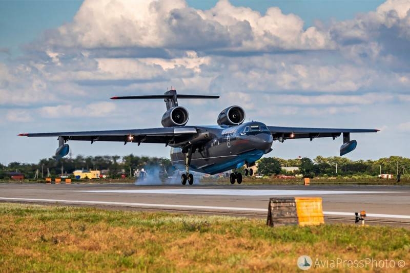 Первый Бе-200ЧС для Минобороны прибыл в Ейск