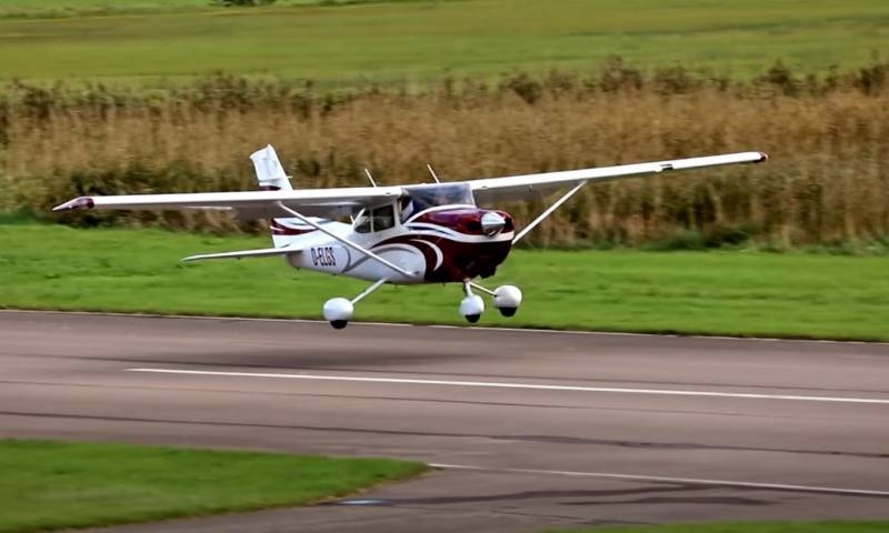 «Великая милость Его Величества»: король Таиланда подарил армии самолеты Cessna