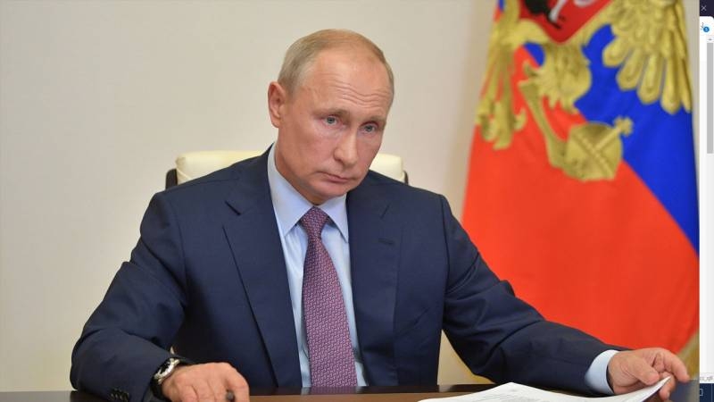Депутат бундестага: Можно критиковать Путина, но нельзя пренебрегать интересами России