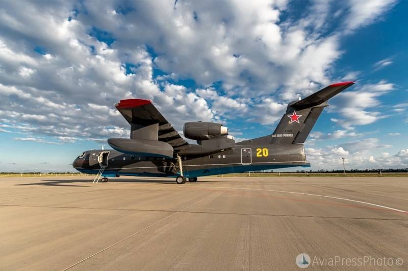 Первый Бе-200ЧС для Минобороны прибыл в Ейск