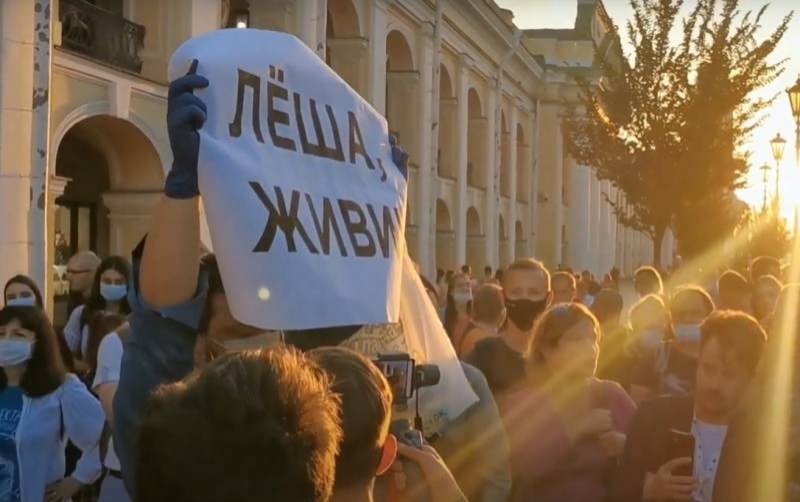 То ли отравлен, то ли нет: в Германии не могут назвать причину комы Навального