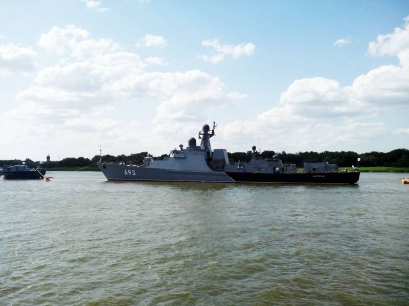 Отставной офицер ВМС США назвал ВМФ РФ «стареющим флотом с ненадёжным авианосцем»