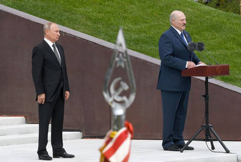 Чешский эксперт: «Беларусь при Лукашенко стала наркоманом, получающим дешёвый наркотик»