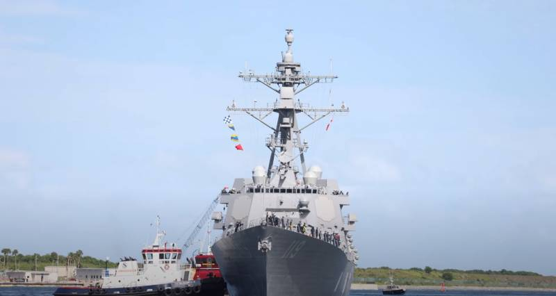 Американский флот получил новый эсминец «Арли Берк»