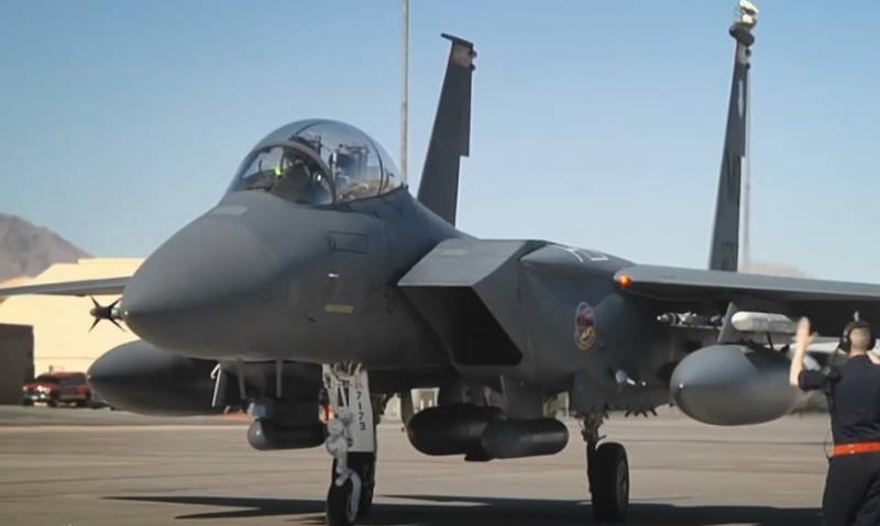 Индии предлагают купить американские F-15EX и использовать их с истребителями Су-30МКИ у китайской границы