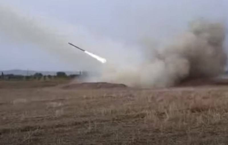 Азербайджан обвинил Армению в нанесении удара баллистическими ракетами