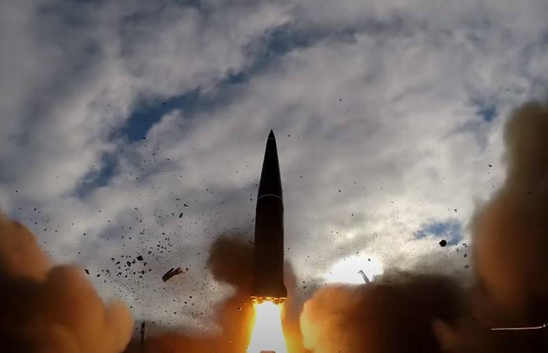 Минобороны показало видео боевого пуска ракеты ОТРК «Искандер-М»