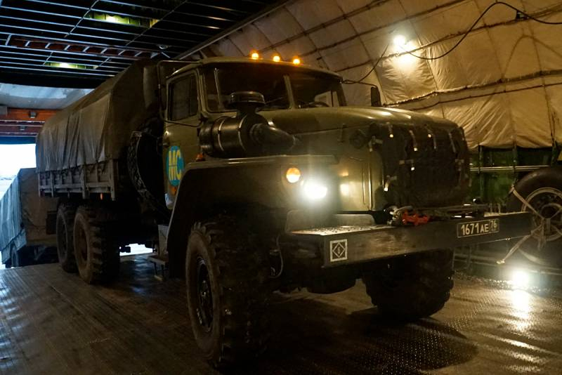 Из каких гарнизонов российская техника доставлена в Карабах: логистика миротворческой миссии