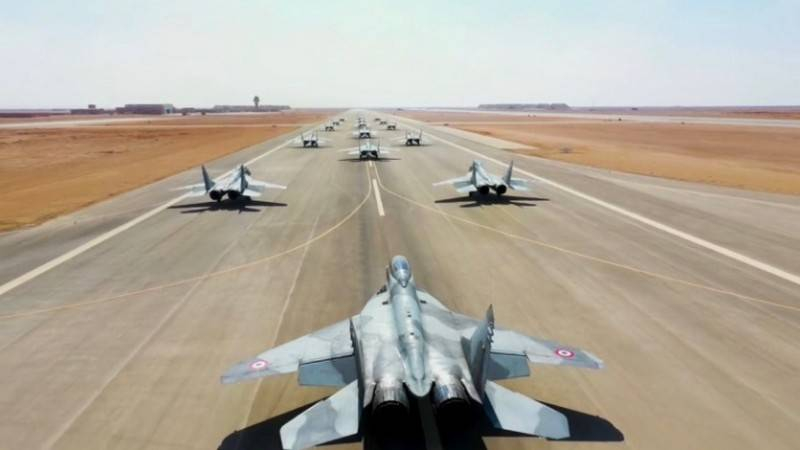«Самый боеспособный вариант МиГ-29»: пресса США оценила переданные Алжиру истребители