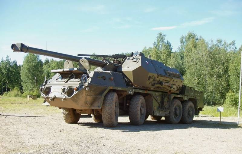 Украина приобрела партию снятых с вооружения чешских 152-мм САУ «Дана»