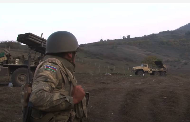 Противоречивые сводки: в Баку заявили, что это армия Азербайджана уничтожает окружённого противника под Шушой