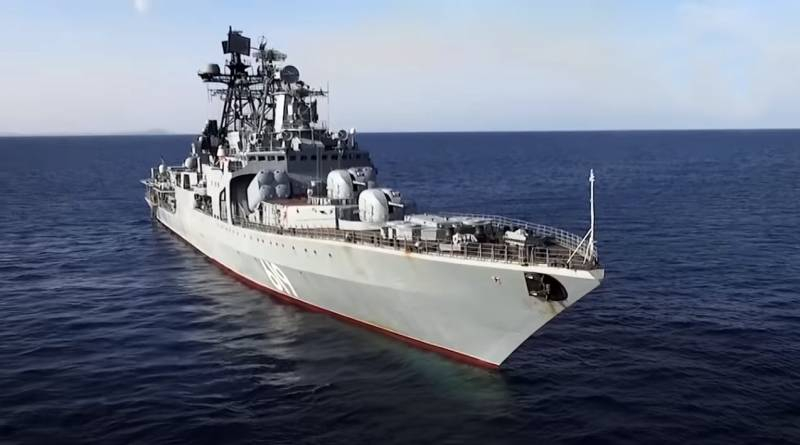 «Русский эсминец рядом с нашей военной базой уже неделю»: британская пресса о походе БПЛ «Североморск»
