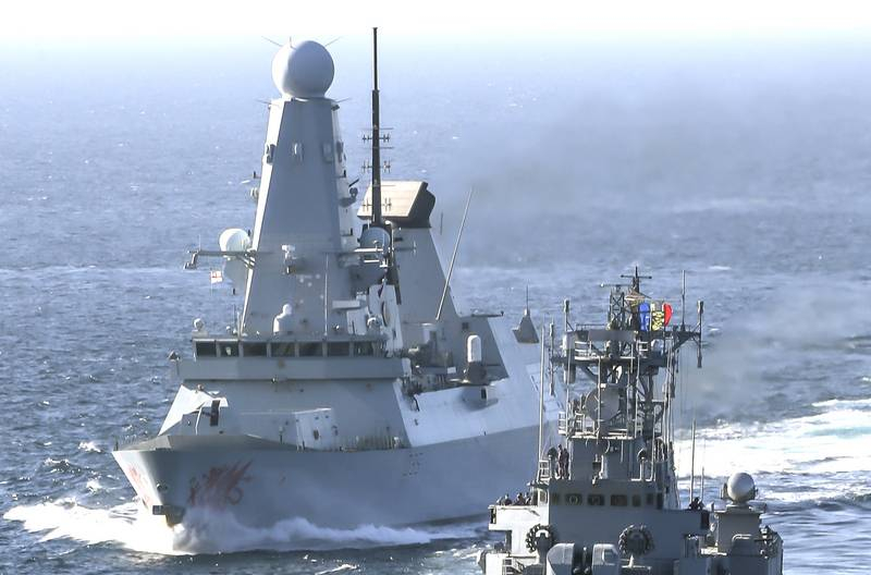«Наш эсминец игнорирует предупреждения со стороны России»: британская пресса о заходе в Чёрное море