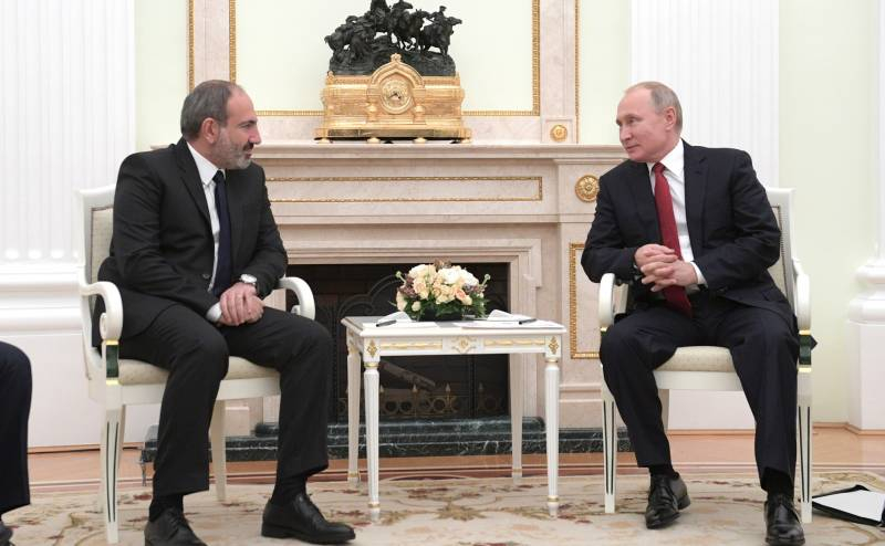 Турецкая пресса: Путина пытались заманить в карабахский конфликт, чтобы столкнуть Россию с Турцией