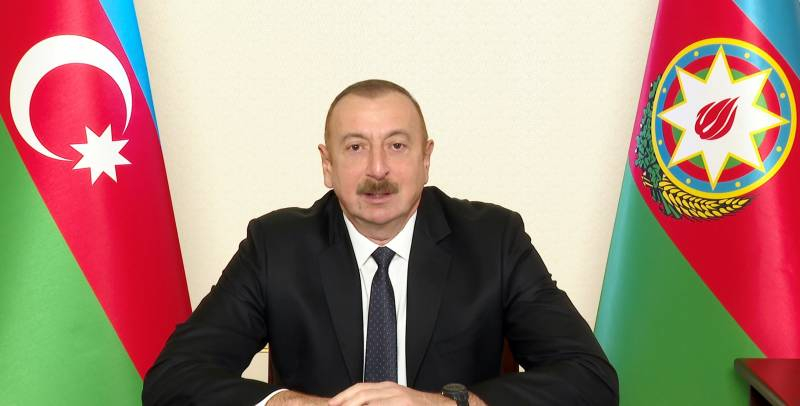 Азербайджанский президент предложил Франции передать армянам Марсель