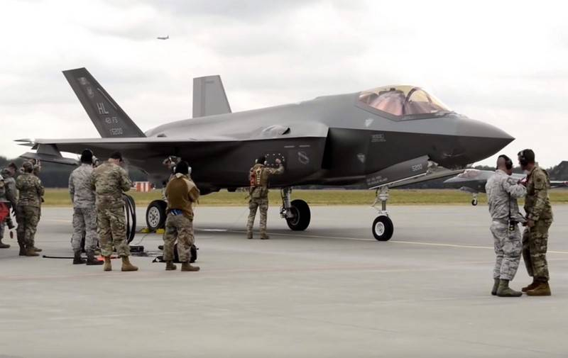 Концерн Lockheed Martin не спешит исправлять обнаруженные дефекты истребителя F-35