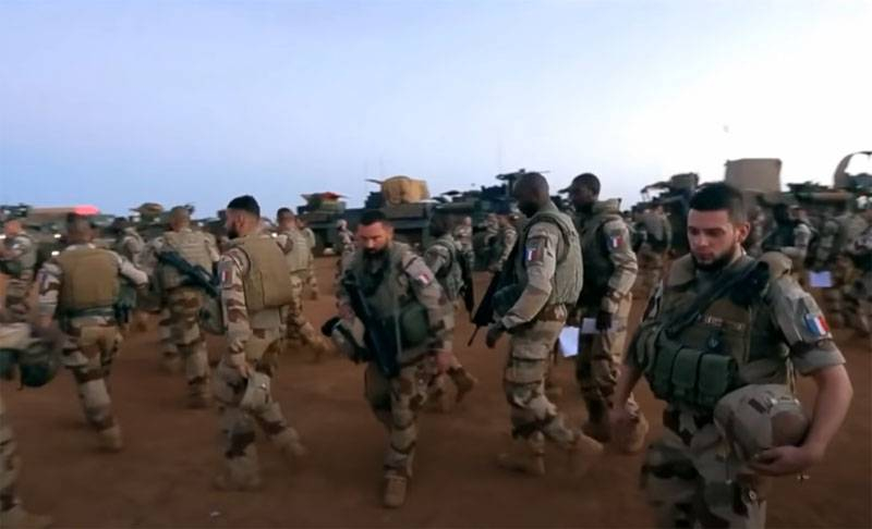 Франция решила вывести часть своего контингента из Мали - реакция на критику в связи с потерями