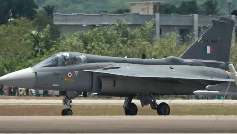 Индийский маршал: Наши истребители Tejas намного лучше, чем китайско-пакистанские JF-17