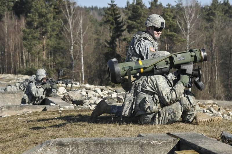 Американские военные тренируются в Польше стрелять «Джавелинами»