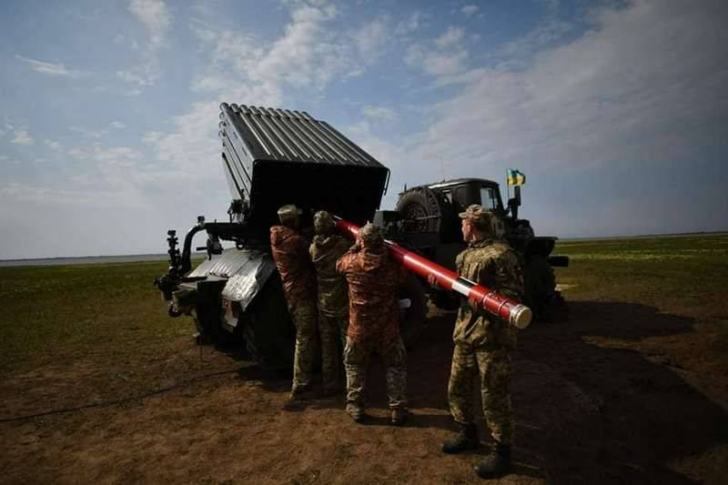 «Берест» плюс «Верба»: на Украине анонсировали разработку новой 122-мм РСЗО