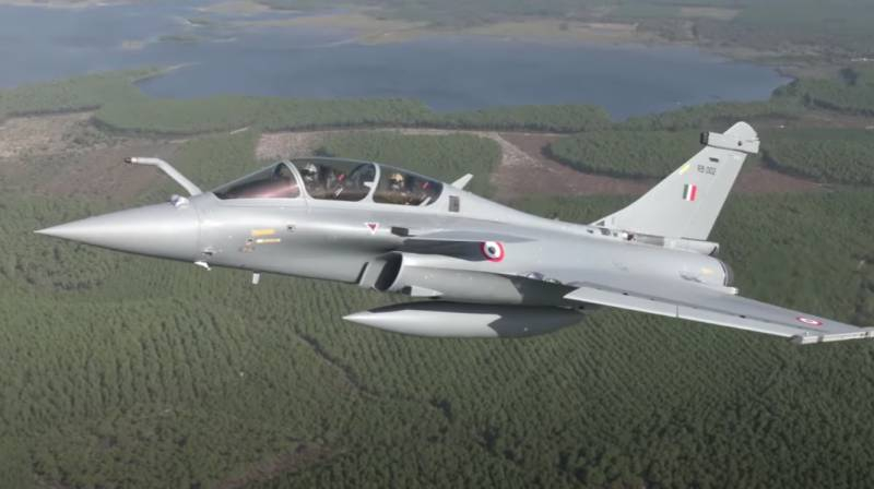 В Индии сообщили о требованиях к Франции при подписании контракта на поставку истребителей Rafale