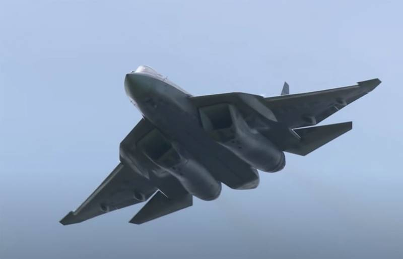Бывший итальянский лётчик: Звук двигателей истребителя Су-57 больше похож на сирену