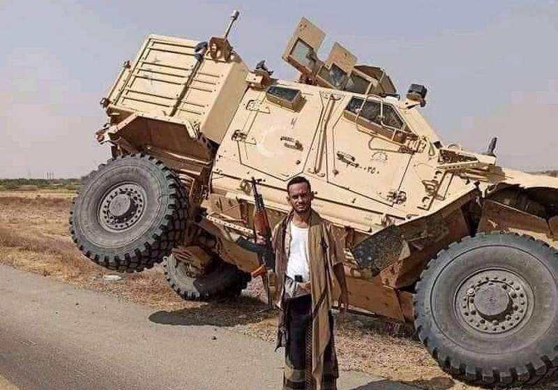 В Сети появились снимки захваченной хуситами в Йемене MRAP Oshkosh M-ATV арабской коалиции