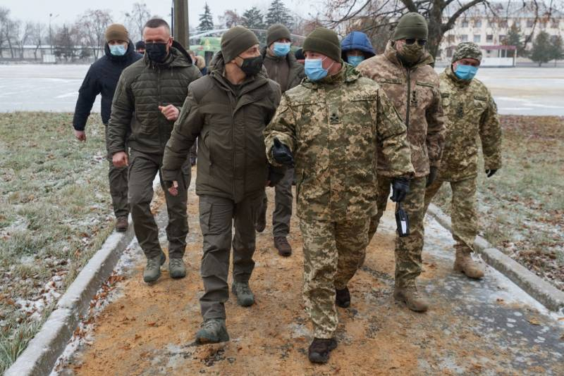 На Украине хотят в очередной раз отменить срочную службу в армии