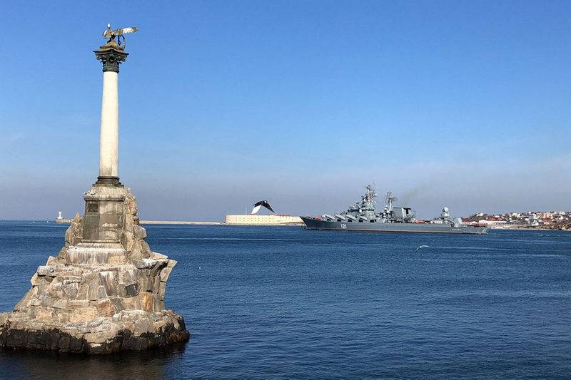 Флагман Черноморского флота крейсер «Москва» вышел на учения