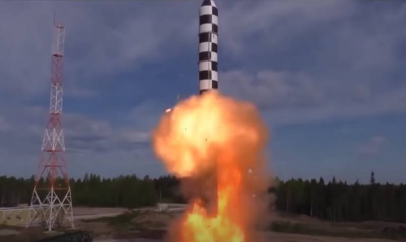 Рогозин анонсировал начало лётных испытаний МБР РС-28 «Сармат»