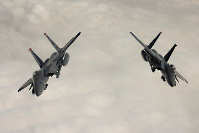 Самолеты F-15E теперь способны нести больше «умных» авиабомб с комплектами JDAM