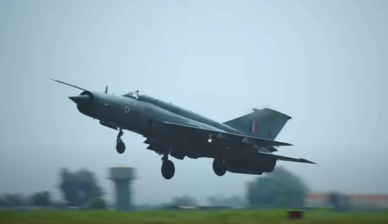 В Индии упал истребитель МиГ-21