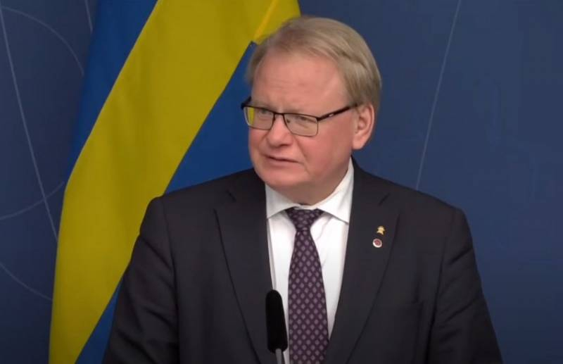 «Дымовая завеса»: В Швеции не поверили в отвод российской армии от украинских границ