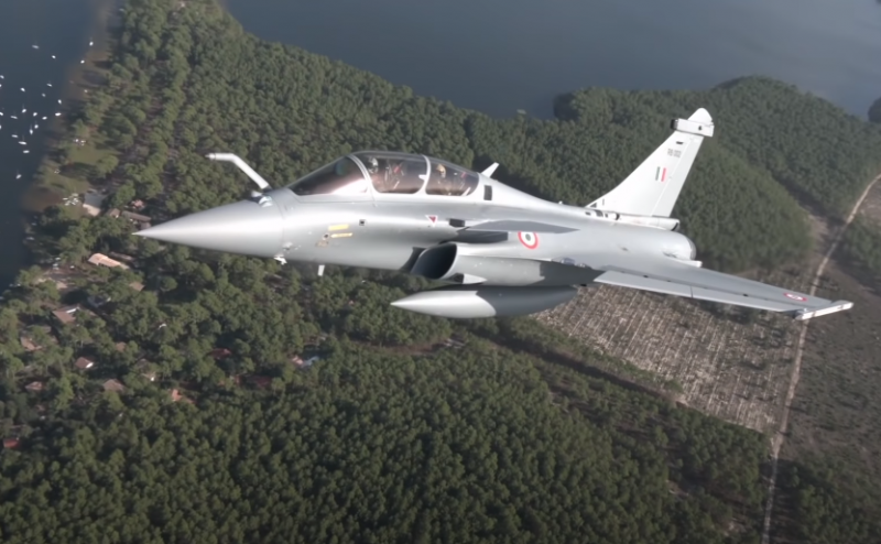 Индийские ВВС получили пятую партию французских истребителей Rafale