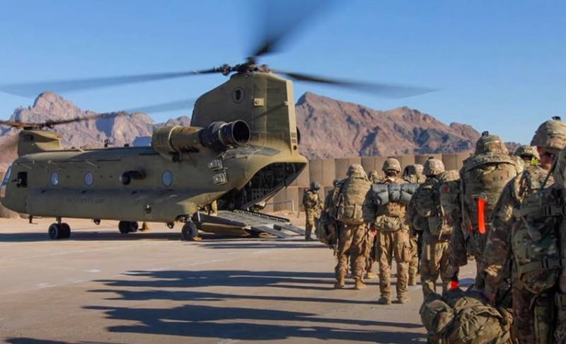 США начали вывод военного контингента из Афганистана, введя туда дополнительные силы