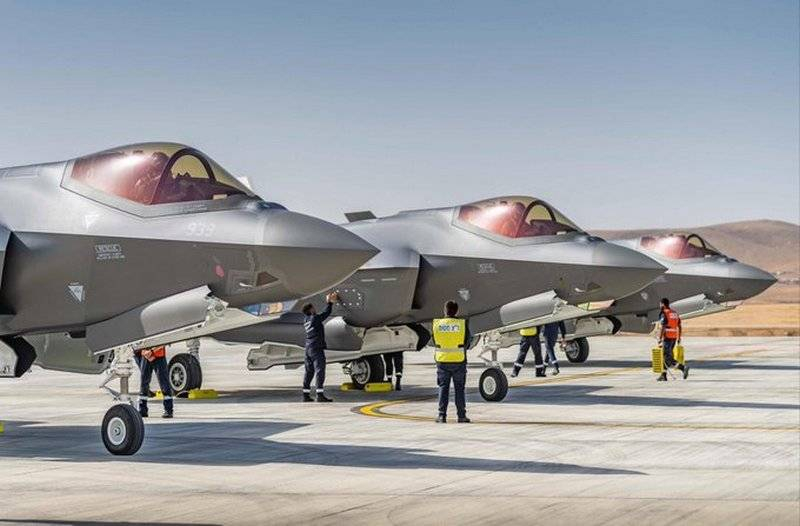ВВС Израиля пополнились тремя новыми истребителями F-35I Adir