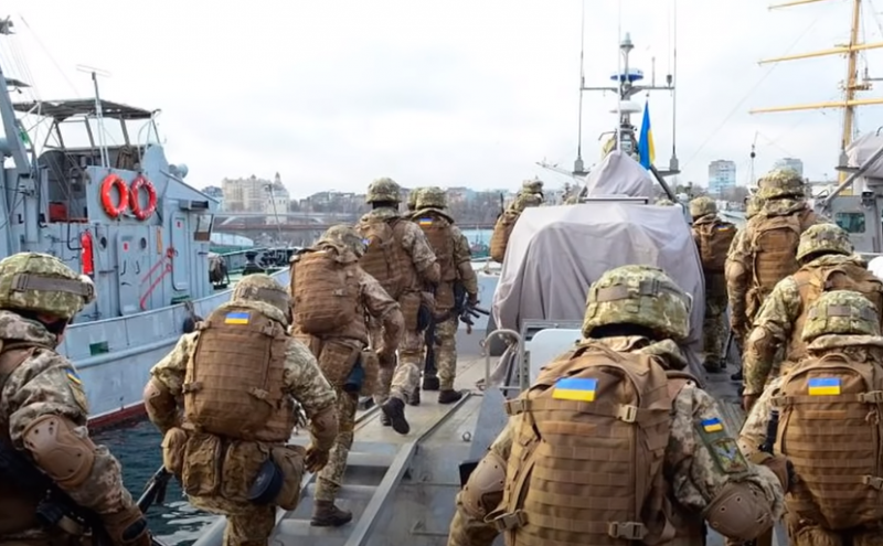 Украинский военный эксперт «раскрыл» планы России по трём закрытым районам Чёрного моря