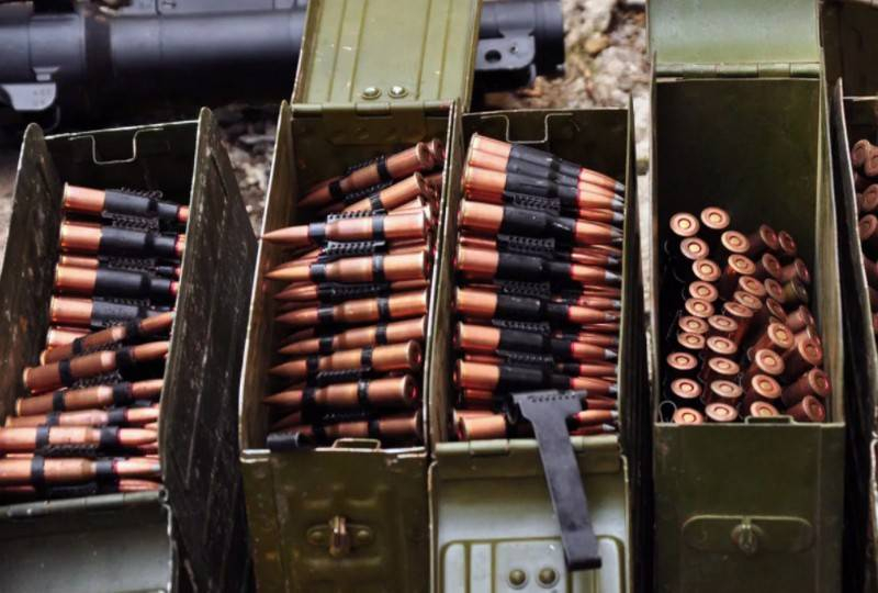 Из Болгарии через Польшу: Украина закупила боеприпасы советских калибров