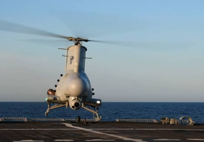 Американский беспилотный вертолёт MQ-8B врезался в борт корабля ВМС США и затонул