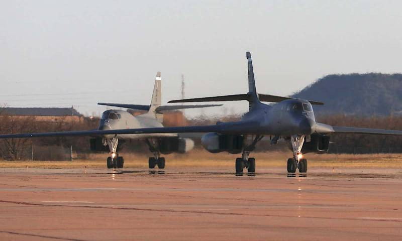 Один из развёрнутых в Норвегии B-1B Lancer ВВС США не смог покинуть страну из-за «повреждений»
