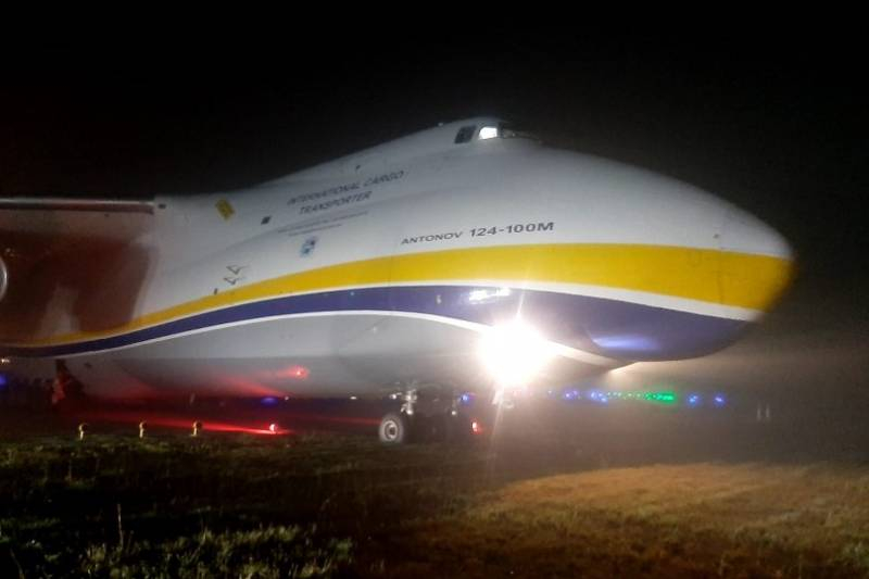 В Бразилии украинский самолет «Руслан» выкатился за пределы взлетно-посадочной полосы