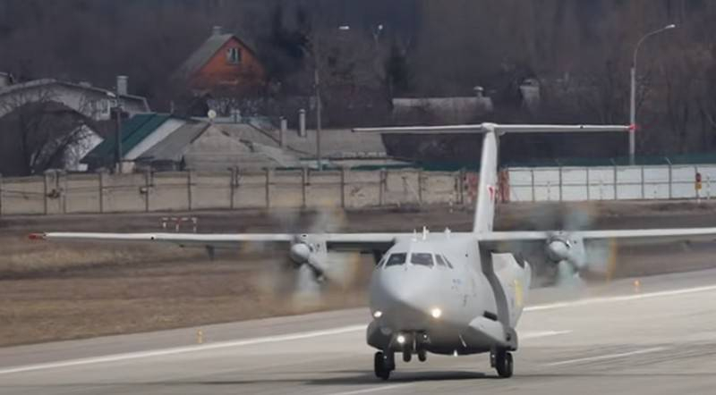 До этого спрос в СНГ удовлетворяла компания «Антонов»: зарубежная пресса о создании российского турбовинтового самолёта Ил-112В
