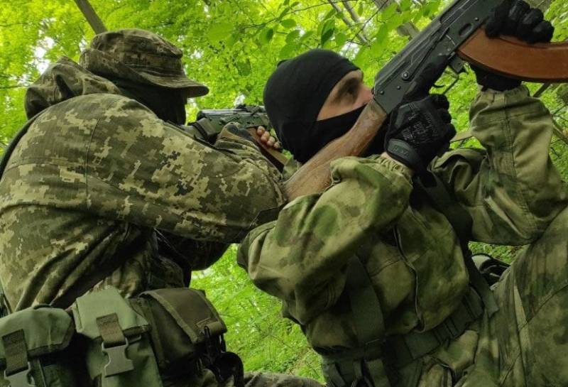 В Луганске хотят признать СБУ и военную разведку Украины террористическими организациями