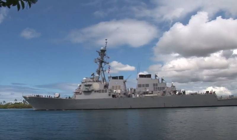«Никто наш эсминец не прогонял» - в ВМС США высказались по поводу заявлений Китая об инциденте близ Парасельских островов