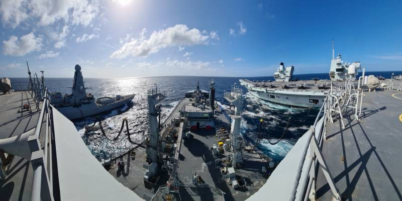 Пресса Китая: Некоторые корабли британской АУГ уже вошли в Южно-Китайское море, опередив авианосец HMS Queen Elizabeth