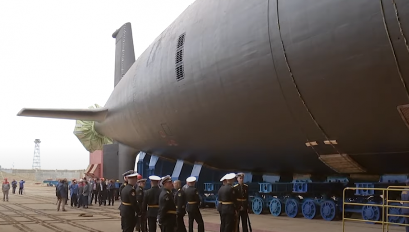 Атомная многоцелевая подводная лодка «Красноярск» проекта «Ясень-М» спущена на воду