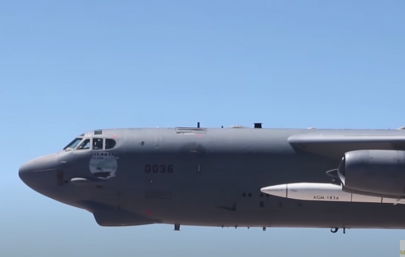 В США: Риск для ракетоносца B-52H при неудачных испытаниях гиперзвуковой ракеты AGM-183A ARRW не был нулевым