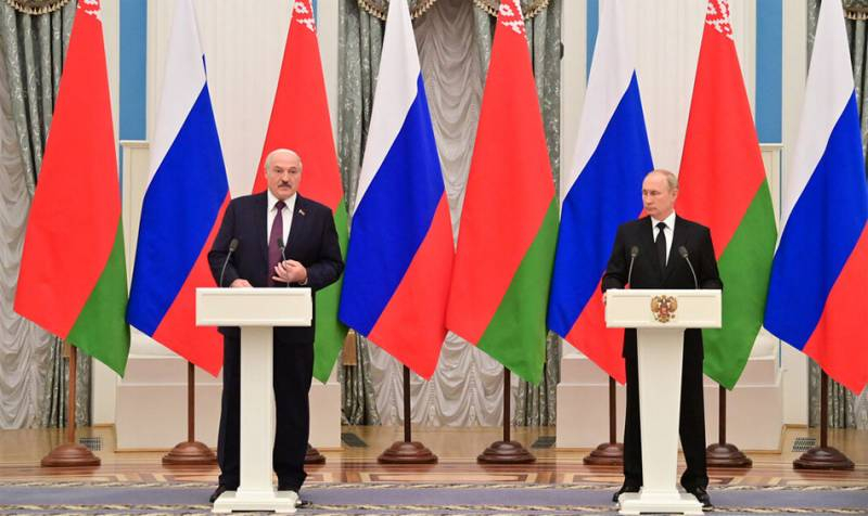 Пресса Германии: Может оказаться и так, что Лукашенко от имени белорусов попросит о включении Беларуси в состав России
