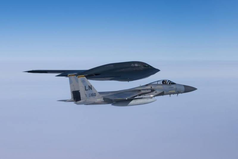 Стратегические бомбардировщики В-2 Spirit ВВС США переброшены в Великобританию