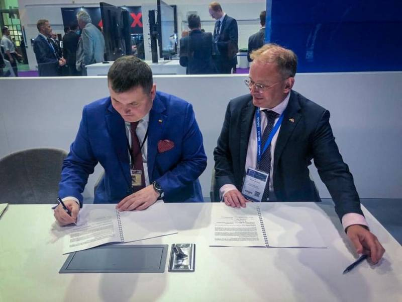 «Укроборонпром» подписал контракт на строительство катеров с британской компанией Babcock